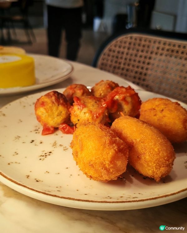 觀塘半自助餐！🦀 98蚊任食有炸蟹鉗！