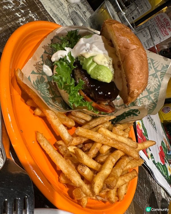 沖繩漢堡飽肚😋🍔