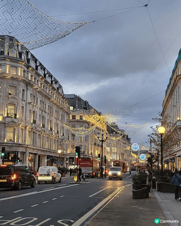 英國倫敦麗晶街 (Regent Street)，為於市中心購...