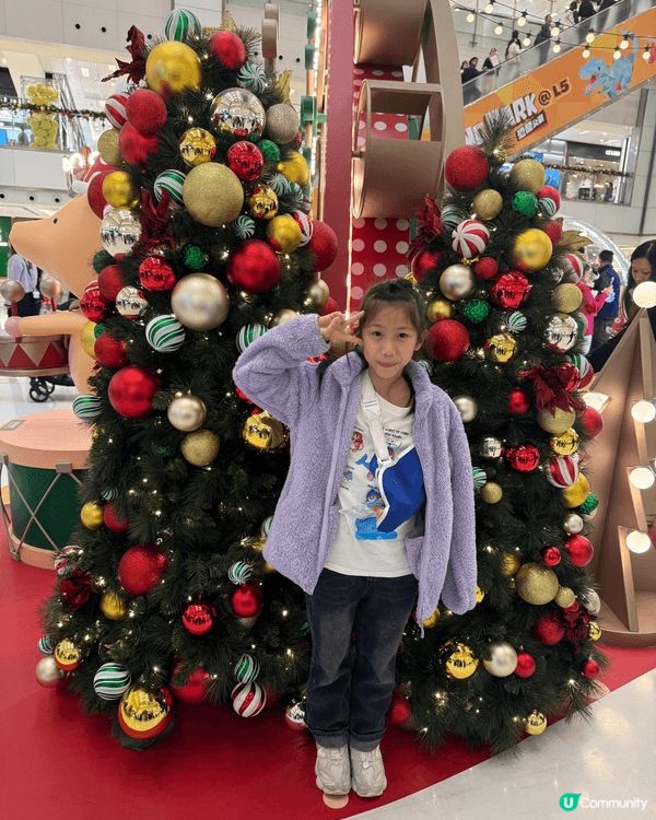 沙田新城市的聖誕擺飾真的很漂亮，可以拍照、逛街、公園玩，真的...