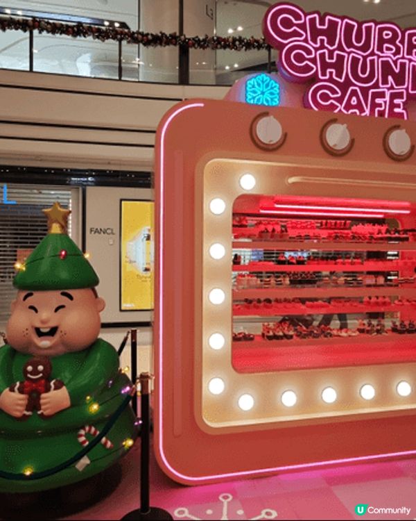 在圍方可與肥嘟嘟的可愛Chubbi Chunk一起過聖誕節，...