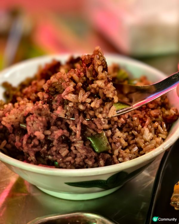 濃郁惹味唔L同沙嗲牛肉麵