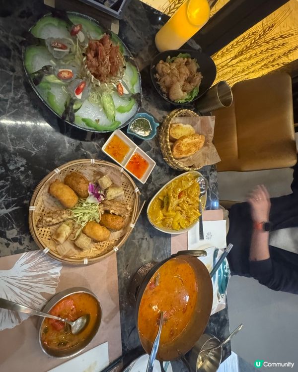 泰聚太子嘆泰菜！ 🇹🇭✨