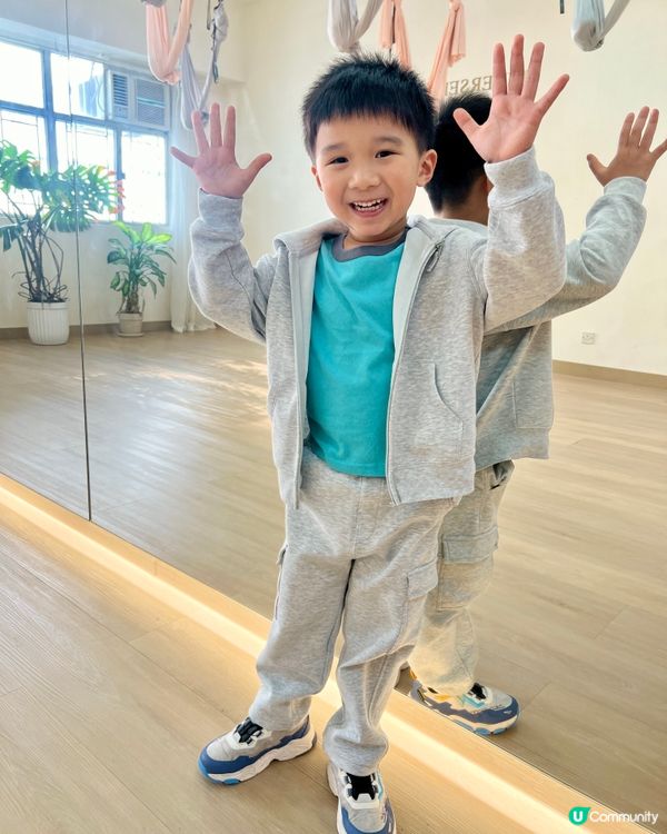 UNIQLO 速乾彈力玩樂衛衣系列👕