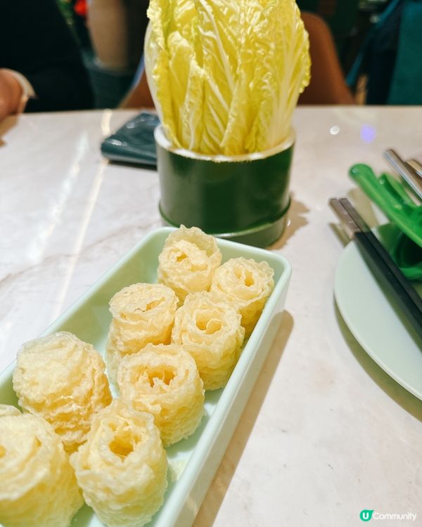 打邊爐新選擇！深圳椰子雞＋煲仔飯＋前菜bar超滿足 😍