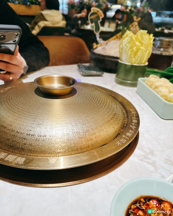 打邊爐新選擇！深圳椰子雞＋煲仔飯＋前菜bar超滿足 😍