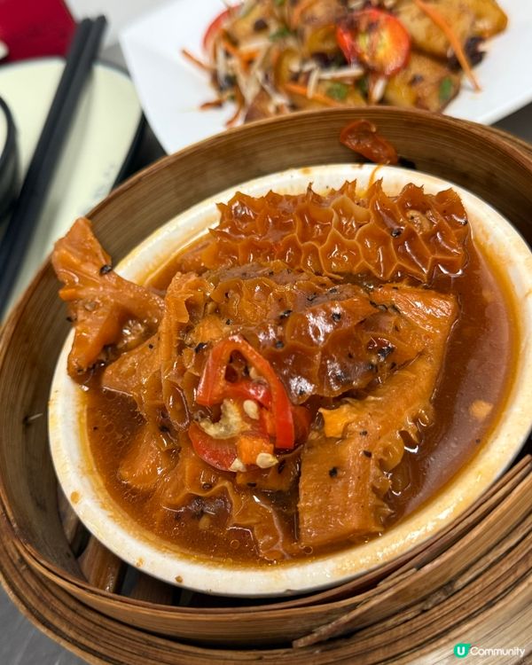 地鐵車箱食牛肉腸粉😋🤣