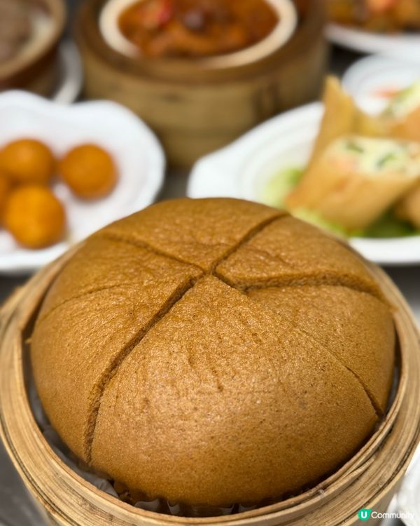 地鐵車箱食牛肉腸粉😋🤣