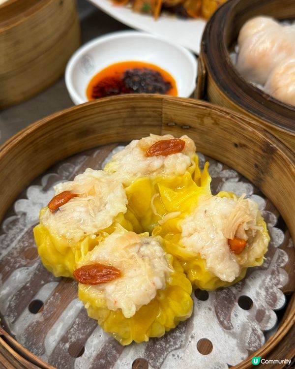 地鐵車箱食牛肉腸粉😋🤣