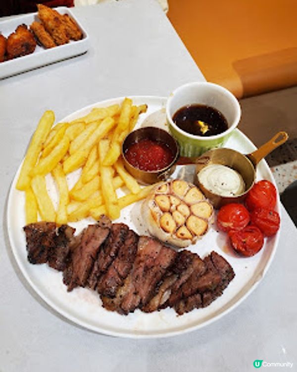 甜牙牙．$300有找歎足牛小排+海鮮+窩