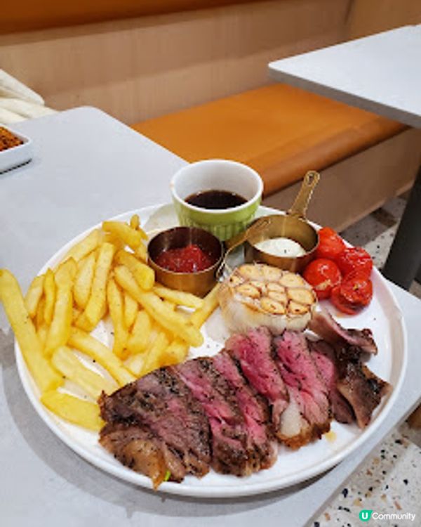 甜牙牙．$300有找歎足牛小排+海鮮+窩