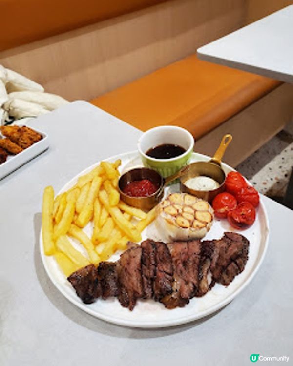 甜牙牙．$300有找歎足牛小排+海鮮+窩