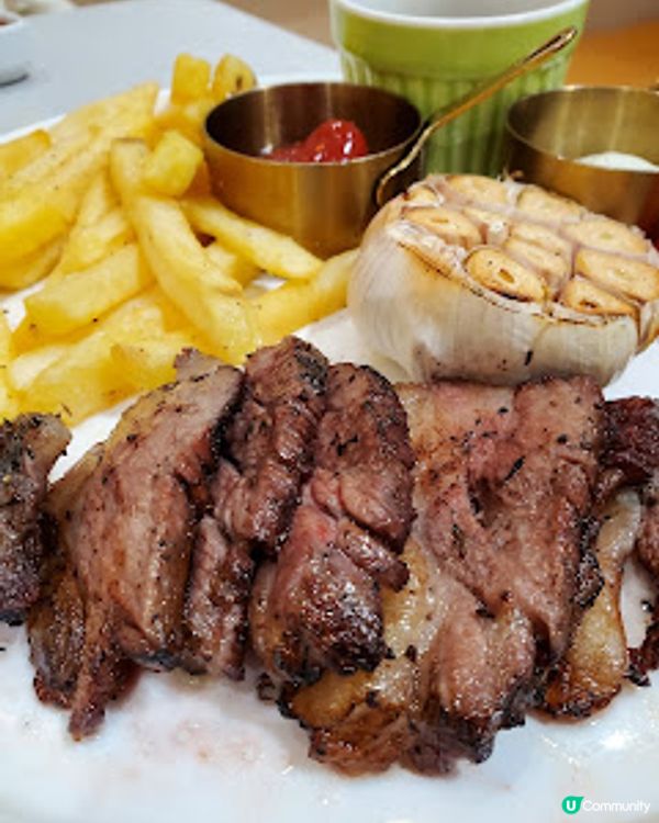 甜牙牙．$300有找歎足牛小排+海鮮+窩