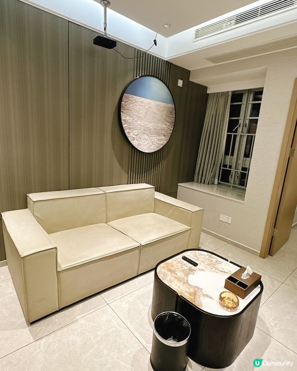 $500住深圳高級公寓開箱｜一晚變身私人影院＋美團外賣開餐