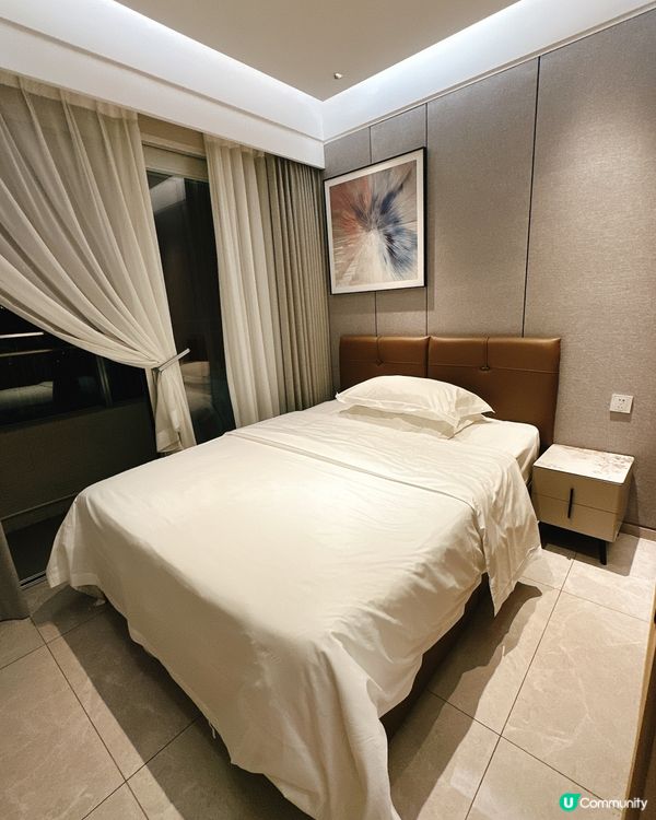 $500住深圳高級公寓開箱｜一晚變身私人影院＋美團外賣開餐