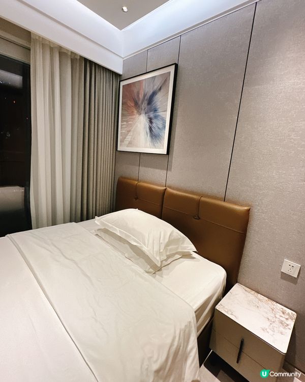 $500住深圳高級公寓開箱｜一晚變身私人影院＋美團外賣開餐