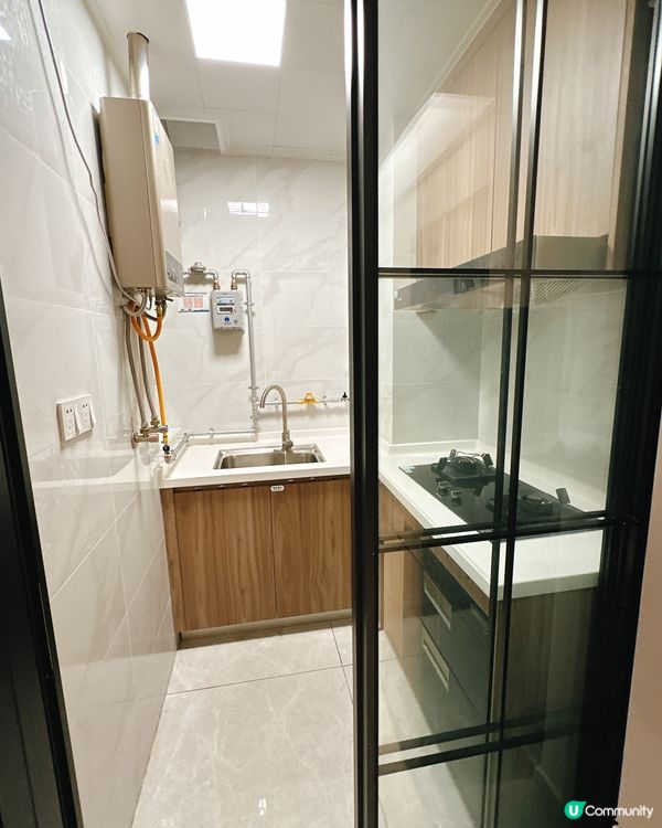 $500住深圳高級公寓開箱｜一晚變身私人影院＋美團外賣開餐