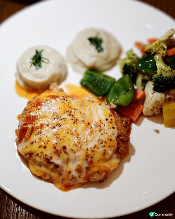 圓方高質葡國菜！