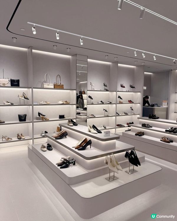Ｉ👯‍♀️同閨蜜又掃咗Charles & Keith靚包！人氣新加坡品牌終於喺屯門開新店喇👜🥳