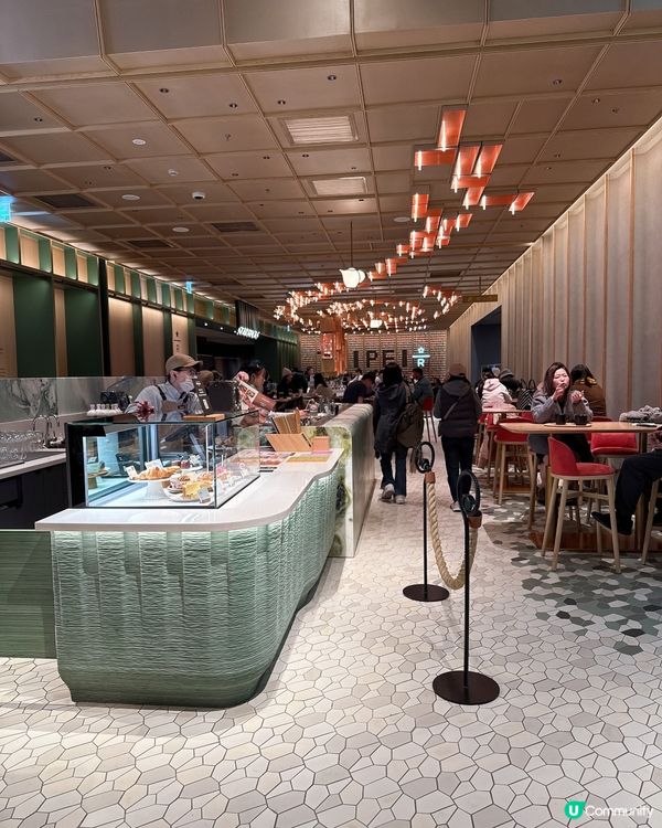 台北信義區新蒲點 - 全台最大Starbucks