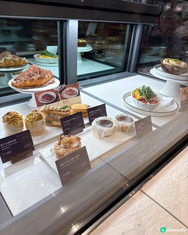 台北信義區新蒲點 - 全台最大Starbucks