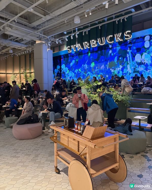 台北信義區新蒲點 - 全台最大Starbucks
