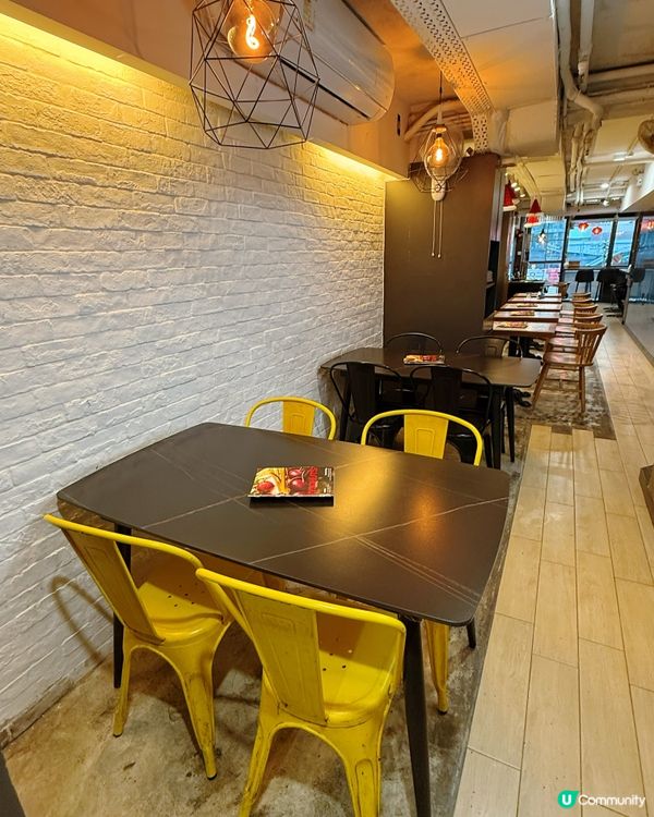 型格工業風Cafe ☕️🍰 必試千層酥！