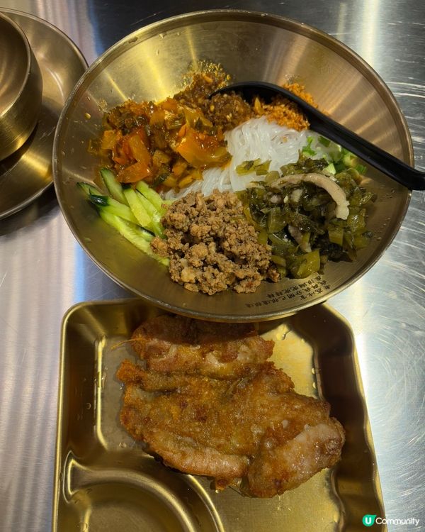 旺角花膠雞米線個花膠大過我隻手！