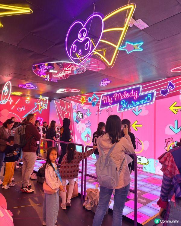 Sanrio Characters去左海洋公園