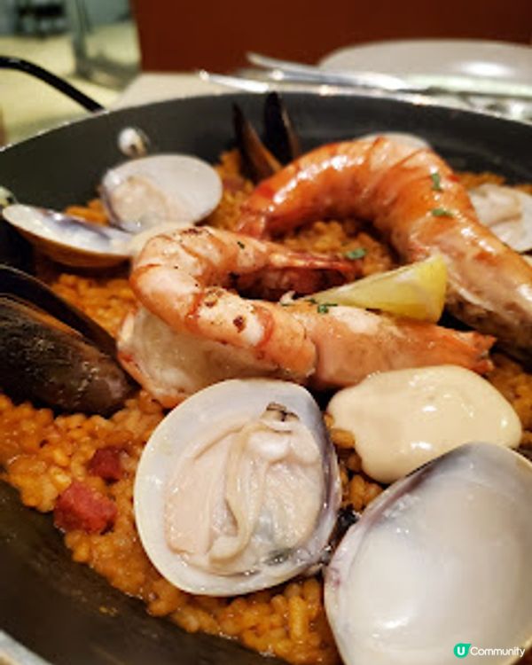 Nisugu．脆皮乳豬、海鮮飯配無敵夜景