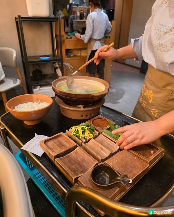 深圳呢間蒸水蛋好dope😍 雲海肴汽鍋雞，雲南風味！