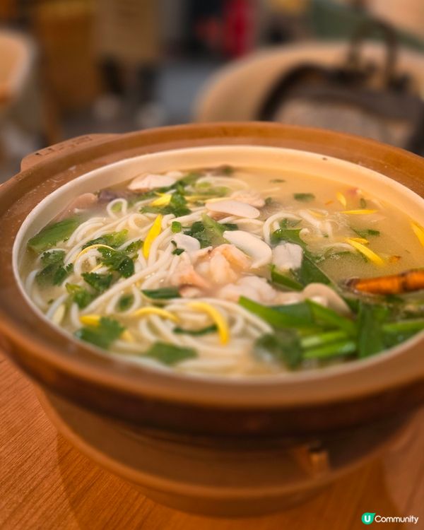 深圳呢間蒸水蛋好dope😍 雲海肴汽鍋雞，雲南風味！