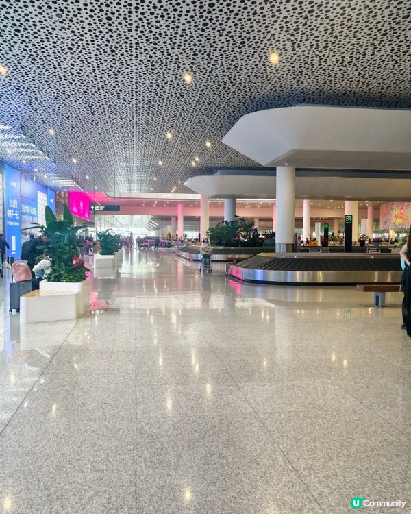 深圳寶安機場🛬🛫✈️空間很大指示清晰