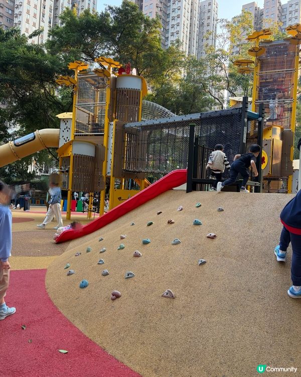 適合年齡較大的小朋友放電兒童遊樂場🛝