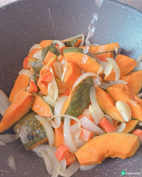 自家製超濃郁粟米南瓜湯