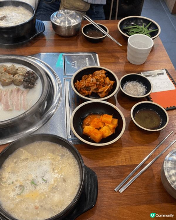 嘆一下地道韓國食物，別有一番風味，坐到還舒服，價錢貼地。