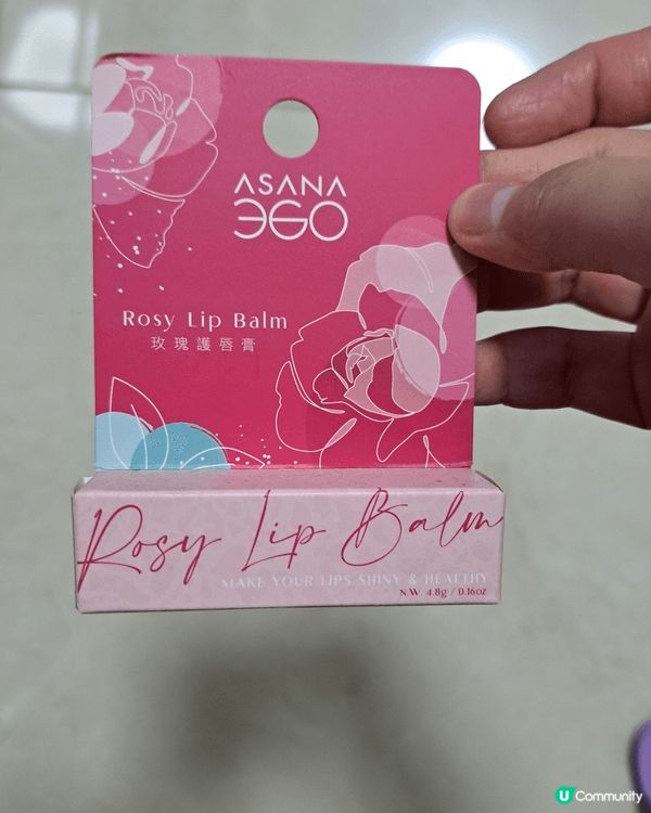 以上是我最喜歡的美妝和護膚品,首先有olay的洗面奶,它幫我...