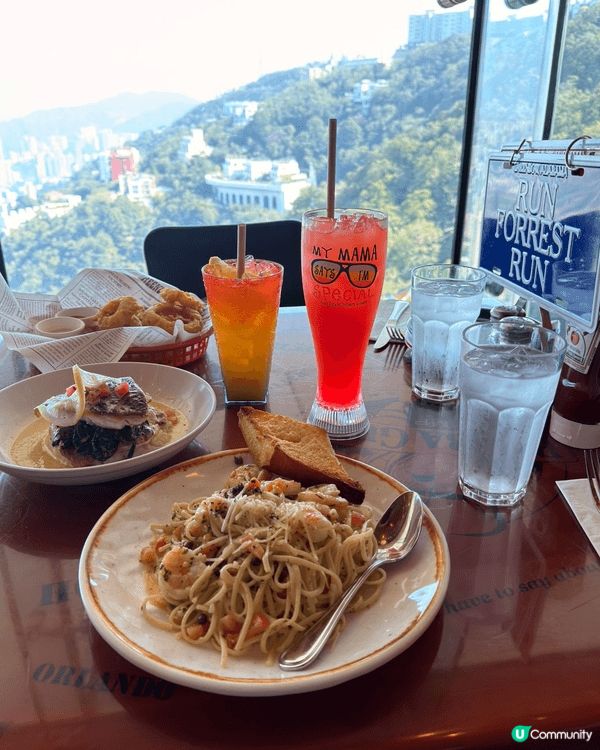 去咗山頂嘅阿甘蝦餐廳度食lunch，呢間餐廳好有美式styl...