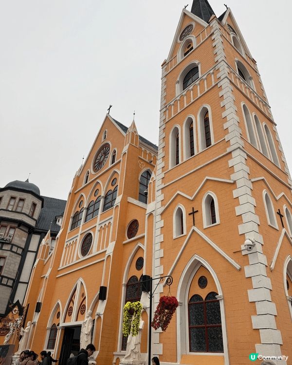 呢度係一個免費嘅小鎮，所有建築都好靚就好似去咗外國咁 其實佢...