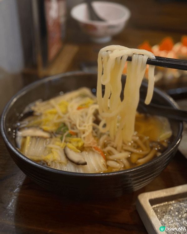 尖沙咀嘅南瀛水產，氣氛同裝修都好有日式風格，好靚，食物高質又...