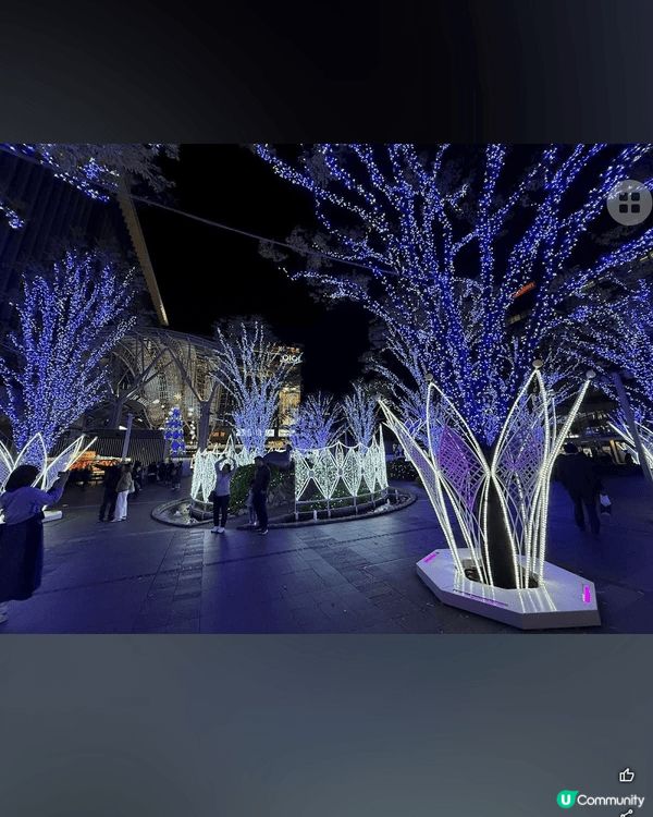 這是jr嘅 博多城這裏商場聖誕灯饰很美，甚有聖誕氣氛 係打卡...