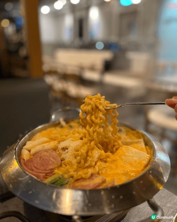 呢間韓國餐廳唔單止炸雞出色，連配搭都好有創意～芝士控一定要b...