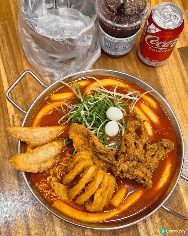 【青年茶房‧炒年糕鍋】