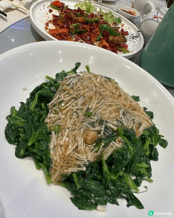 十分滿足的圍菜套餐