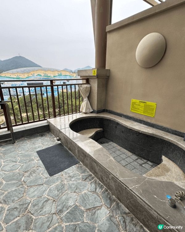 廣州森林海溫泉渡假酒店，星空主題房，真係好正正正呀！地方好大...