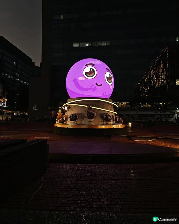 鍾意提子一定唔可以錯過喺尖東巨型燈飾，仲有好多小提子，萬勿錯...