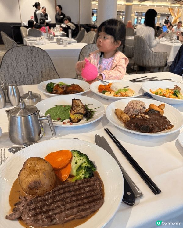郵輪真係大型養豬場，究竟食唔食到一日七餐呢🤣
