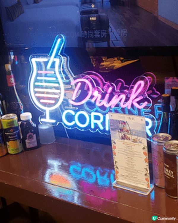 週六晚半自助餐，地點尖沙咀，有六款主菜選擇。羊扒，蘑菇大蝦，...