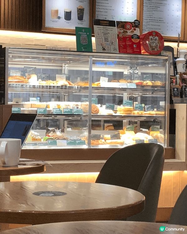 位於連接旺角東站MOKO店嘅Starbucks，環境舒適，交...