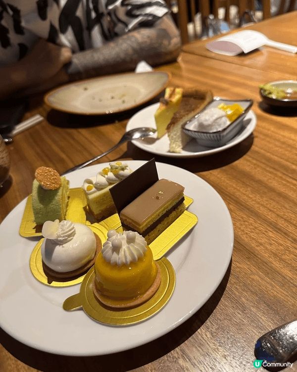 去食自助餐一定係美食行先